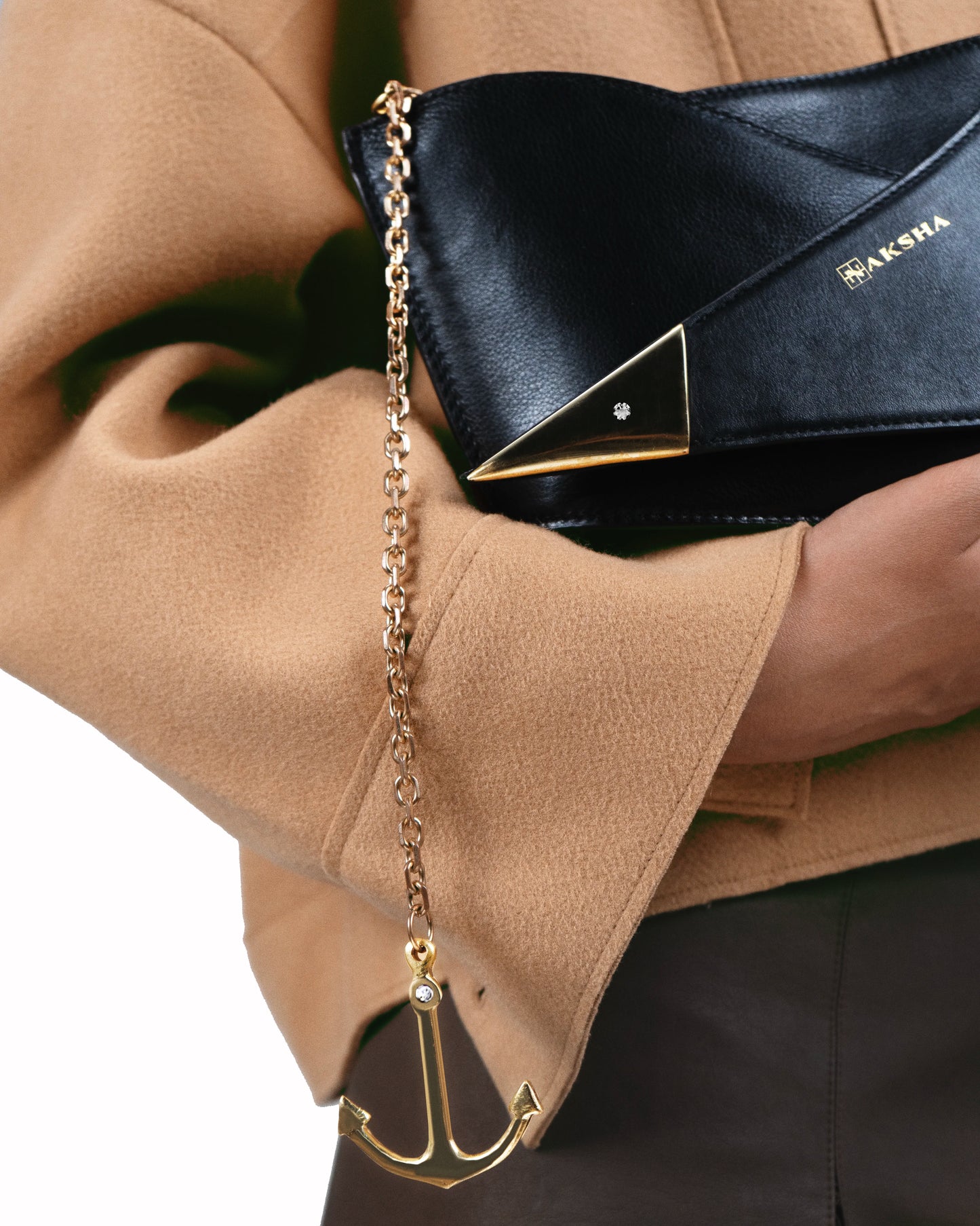 Anchor charm with rhinestone set in 22k gold-plated finish – Naav bag